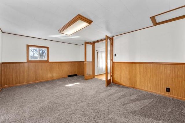 806 E Supple Street, Boyd, WI 54726