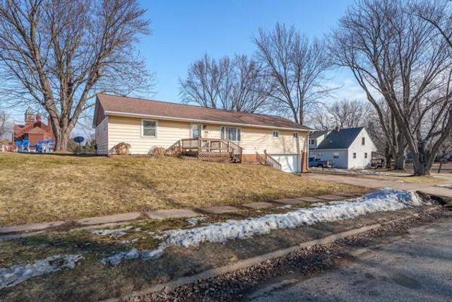 806 E Supple Street, Boyd, WI 54726