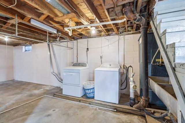 806 E Supple Street, Boyd, WI 54726