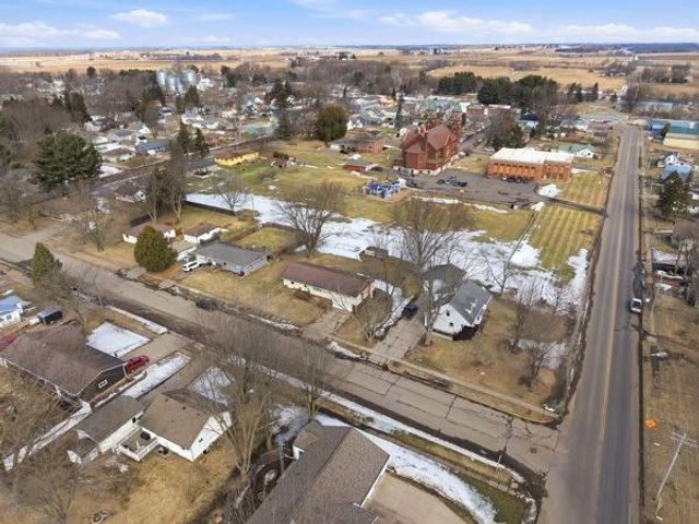 806 E Supple Street, Boyd, WI 54726