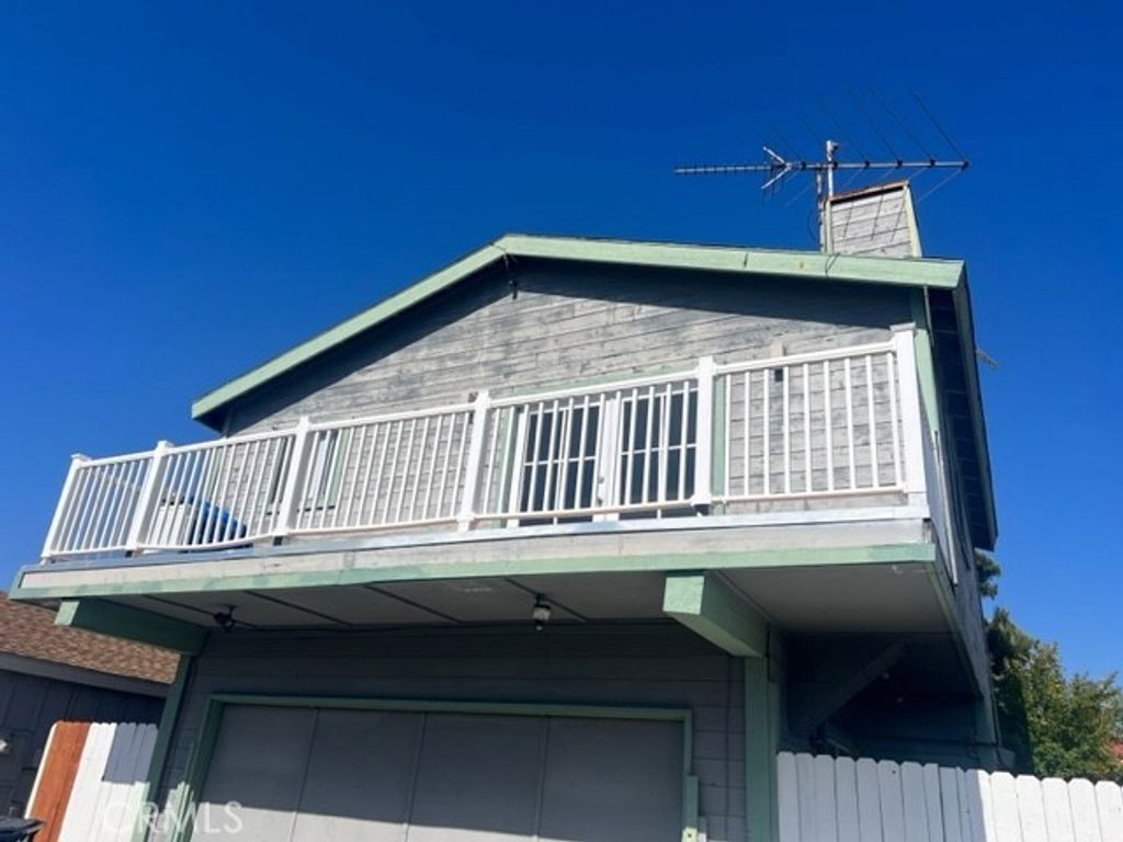 1605 Huntington Street, Huntington Beach, CA 92648