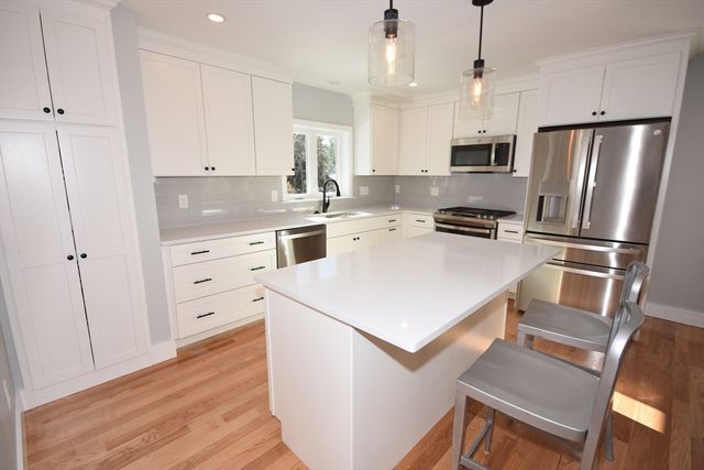 28 Fairview Avenue, Ipswich, MA 01938