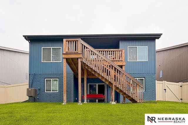 8008 N 86th Avenue, Omaha, NE 68122