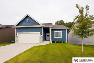 8008 N 86th Avenue, Omaha, NE 68122