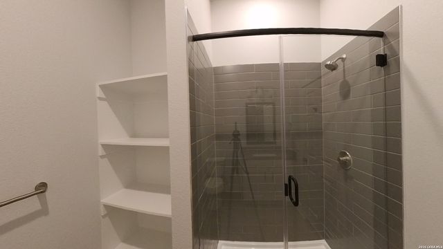 330 E Carson St Apt 2203, San Antonio, TX 78208