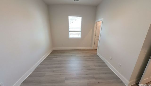 330 E Carson St Apt 2203, San Antonio, TX 78208