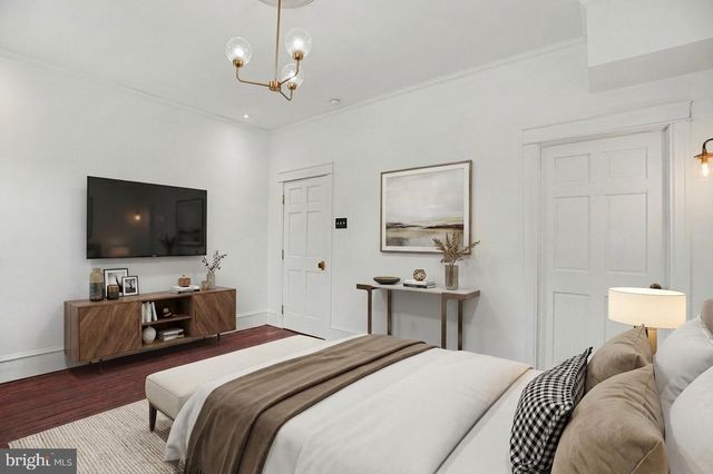 894 N 25TH ST, Philadelphia, PA 19130