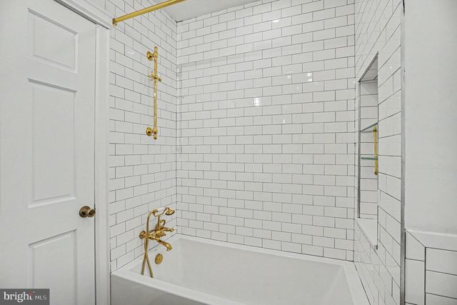 894 N 25TH ST, Philadelphia, PA 19130