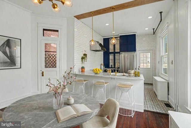 894 N 25TH ST, Philadelphia, PA 19130