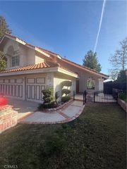 22120 Grovepark, Saugus, CA 91350