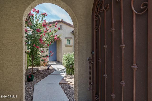 18059 W TANGLEWOOD Drive, Goodyear, AZ 85338