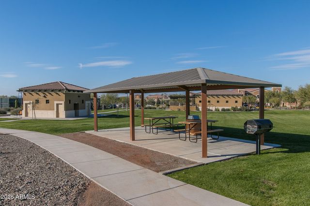 18059 W TANGLEWOOD Drive, Goodyear, AZ 85338