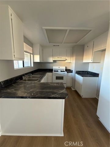 10547 Cochiti Road, Apple Valley, CA 92308