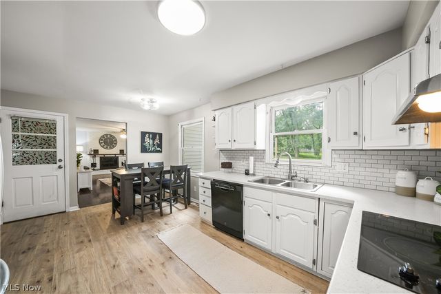 134 Hurd Road, Aurora, OH 44202
