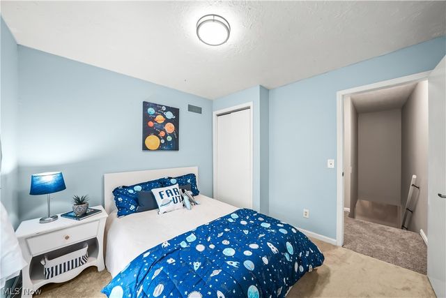 134 Hurd Road, Aurora, OH 44202