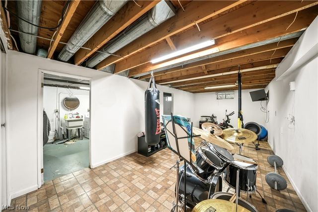 134 Hurd Road, Aurora, OH 44202
