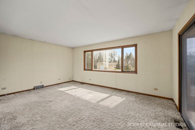 139 W Madison Street, Villa Park, IL 60181