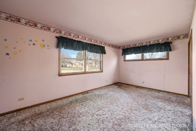 139 W Madison Street, Villa Park, IL 60181