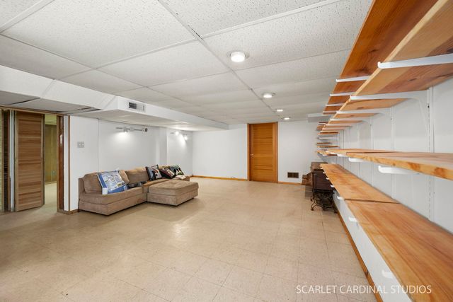 139 W Madison Street, Villa Park, IL 60181