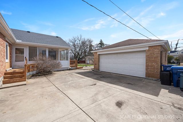 139 W Madison Street, Villa Park, IL 60181