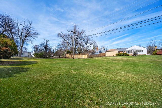 139 W Madison Street, Villa Park, IL 60181