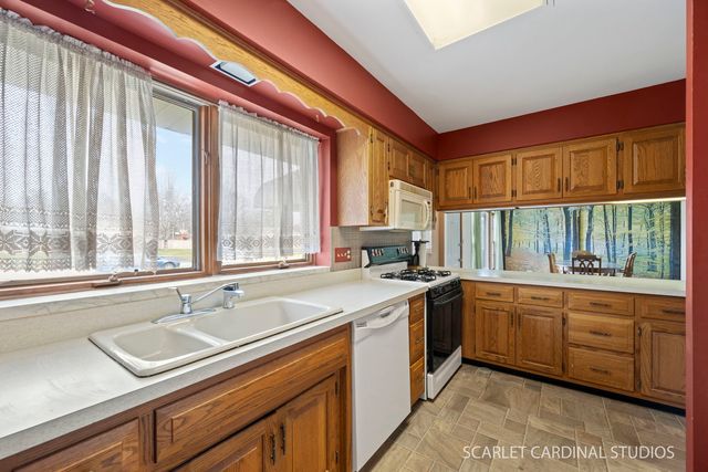 139 W Madison Street, Villa Park, IL 60181