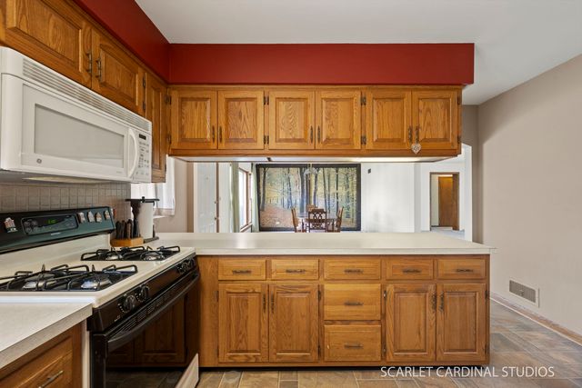 139 W Madison Street, Villa Park, IL 60181