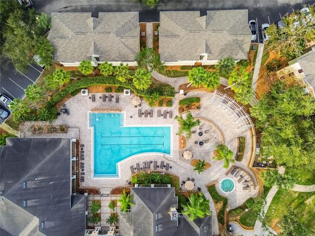 2405 COURTNEY MEADOWS COURT 202, Tampa, FL 33619