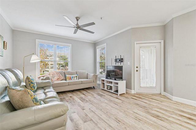 2405 COURTNEY MEADOWS COURT 202, Tampa, FL 33619