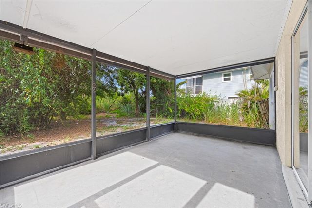 8121 Winged Foot DR, Fort Myers, FL 33967