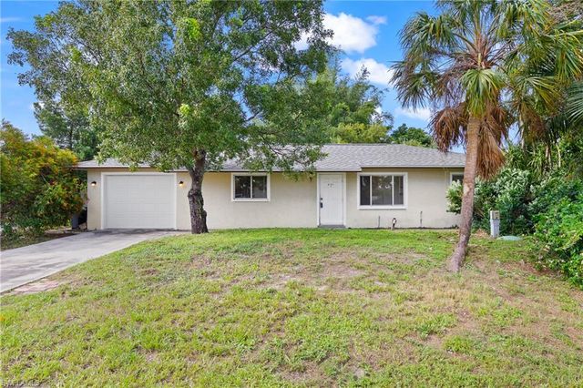 8121 Winged Foot DR, Fort Myers, FL 33967