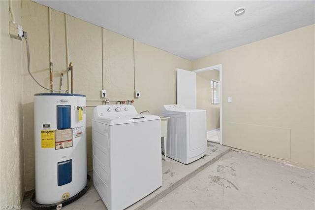 8121 Winged Foot DR, Fort Myers, FL 33967