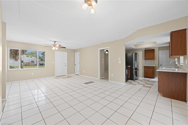 8121 Winged Foot DR, Fort Myers, FL 33967