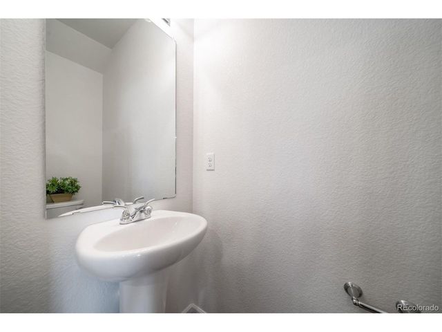 22343 E 46th Ave, Aurora, CO 80019