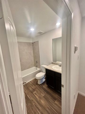 125 Maywood LN, Jarrell, TX 76537