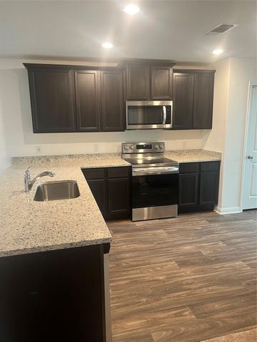 125 Maywood LN, Jarrell, TX 76537