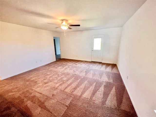 125 Maywood LN, Jarrell, TX 76537