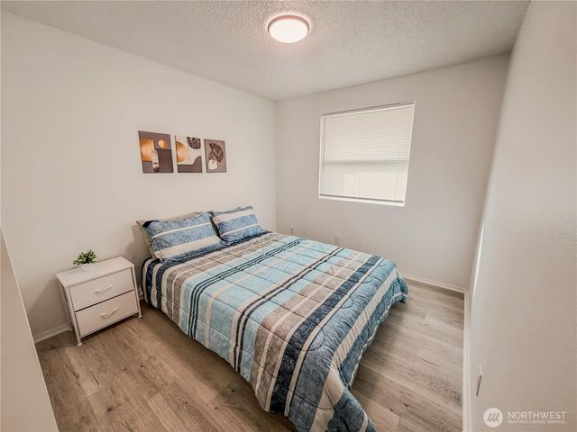 25304 146th Avenue SE, Kent, WA 98042