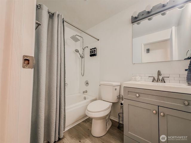 25304 146th Avenue SE, Kent, WA 98042