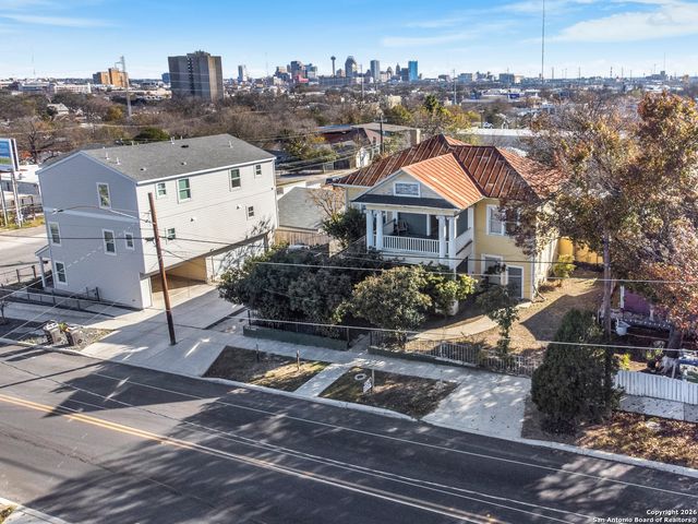 1110 W ASHBY PL, San Antonio, TX 78201