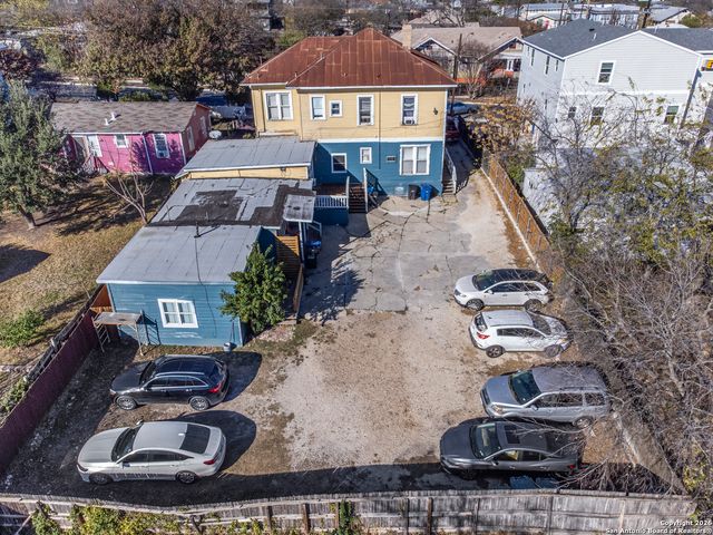 1110 W ASHBY PL, San Antonio, TX 78201