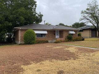 301 Hillcrest Avenue, Richardson, TX 75081