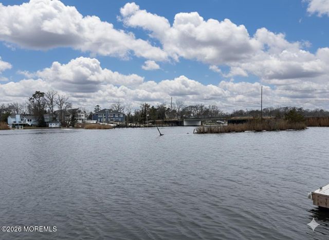 515 Carroll Fox Road, Brick, NJ 08724