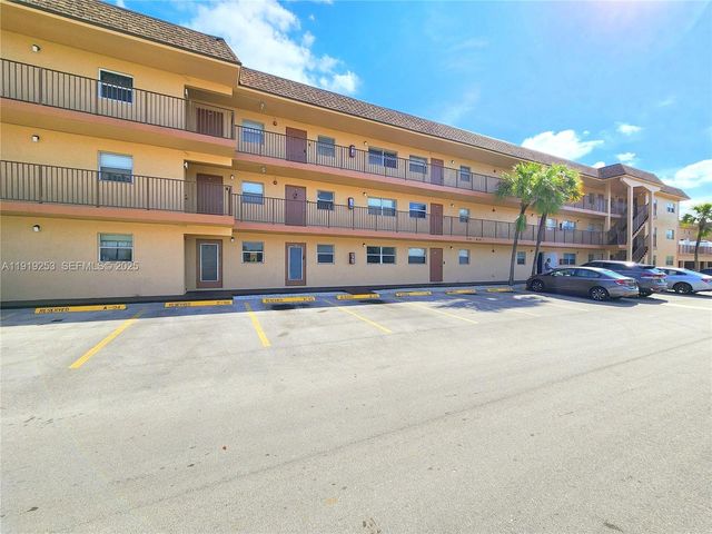 4161 NW 26th St 103, Lauderhill, FL 33313