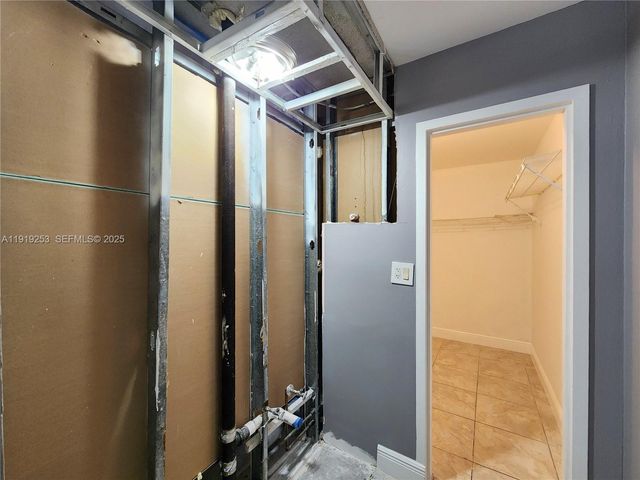 4161 NW 26th St 103, Lauderhill, FL 33313