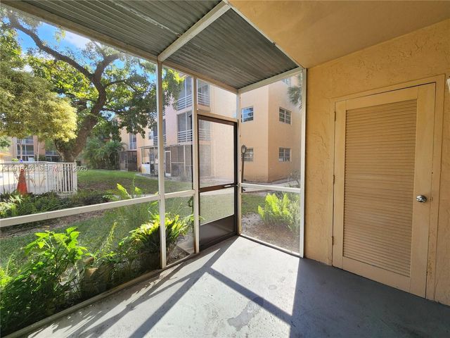 4161 NW 26th St 103, Lauderhill, FL 33313