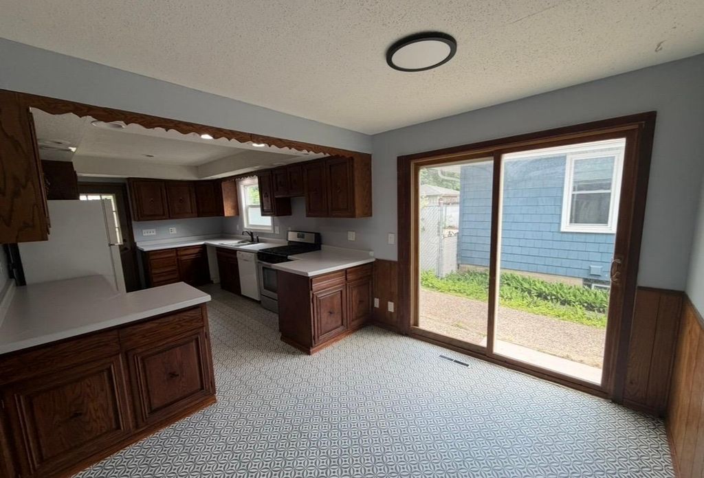 2301 Cole Avenue SE, Minneapolis, MN 55414 — photo 2