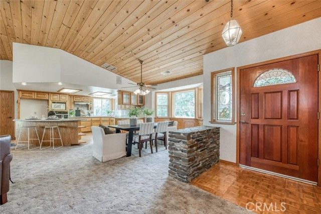 18486 Tollhouse Road, Clovis, CA 93619