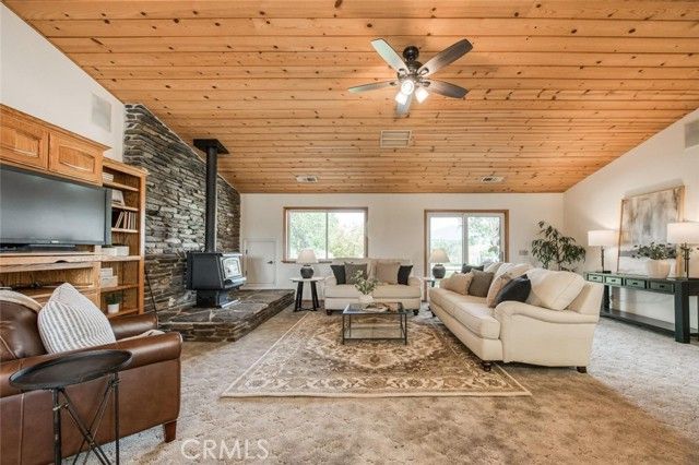 18486 Tollhouse Road, Clovis, CA 93619