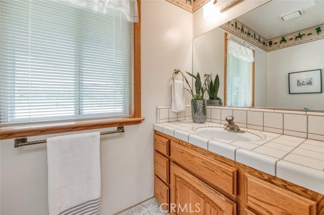 18486 Tollhouse Road, Clovis, CA 93619